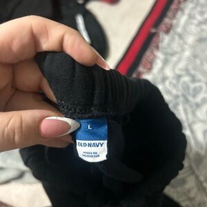 Old Navy Black jogging pants